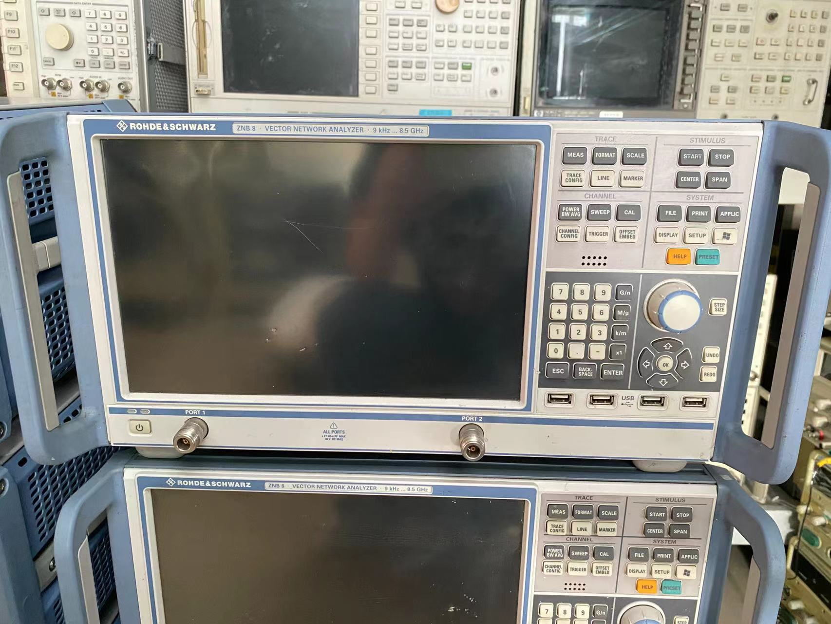 ZNB8 ZNB8
