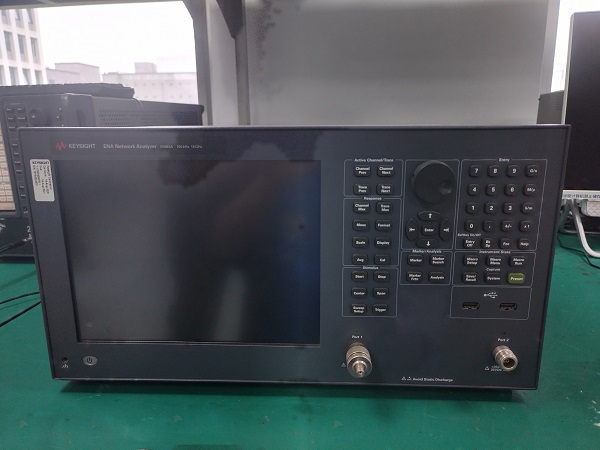 E5063A 6-4 04 E5063A 6-4 04