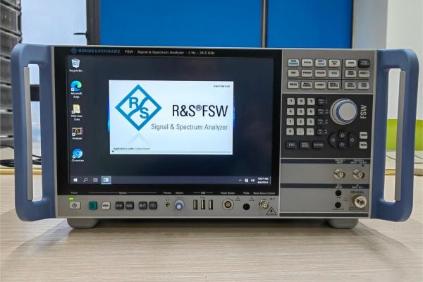 R&S FSW26 ̖clVxF؛